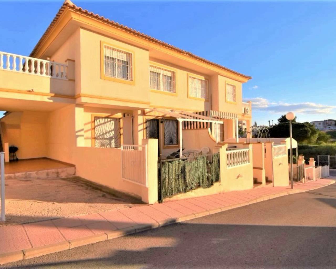 Apartment - Sale - Orihuela Costa - Playa Flamenca