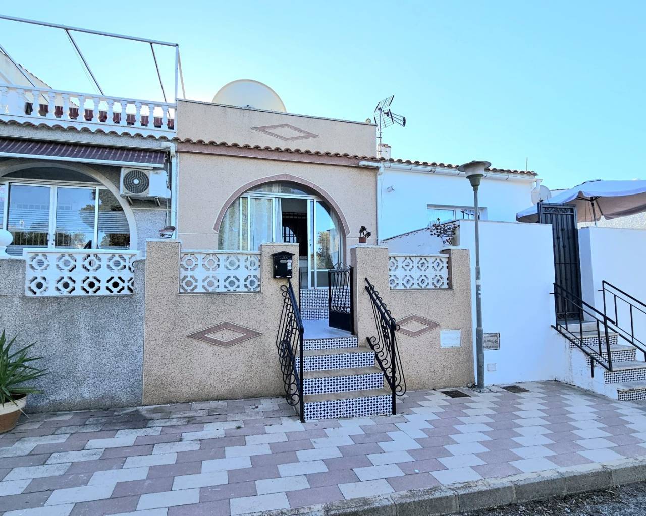 Bungalow - Venta - Torrevieja - El Chaparral