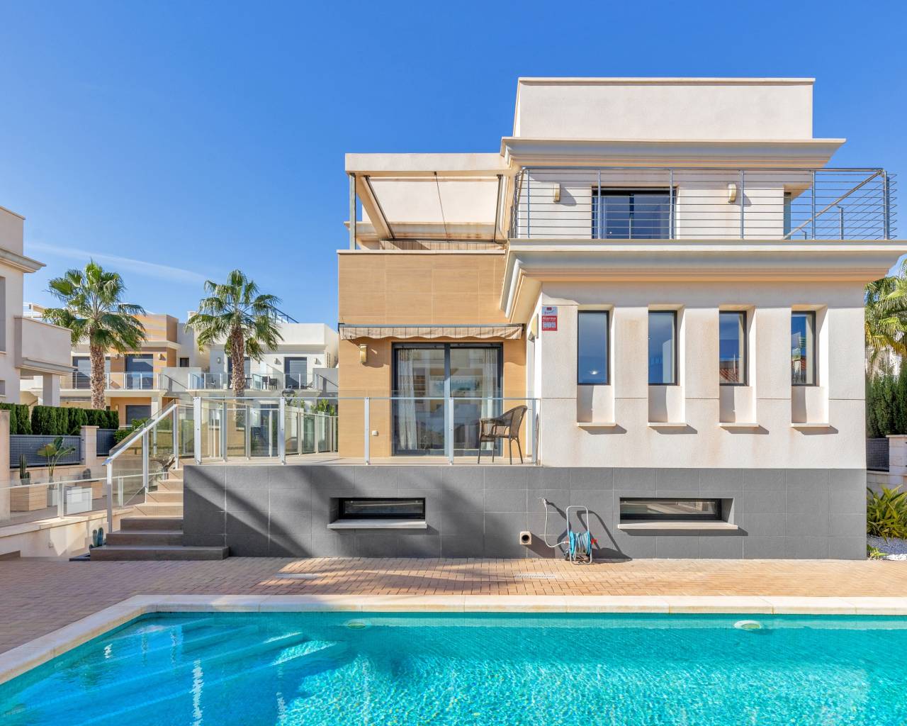 Chalet - Venta - Orihuela Costa - Orihuela Costa