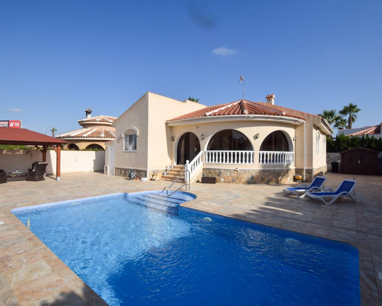 Detached Villa - Sale - Benijófar - Monte Azul