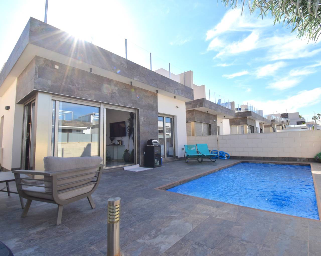 Detached Villa - Sale - Orihuela Costa - Villamartín