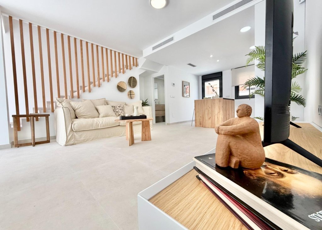 New Build - Townhouse - Cox - San Fernando