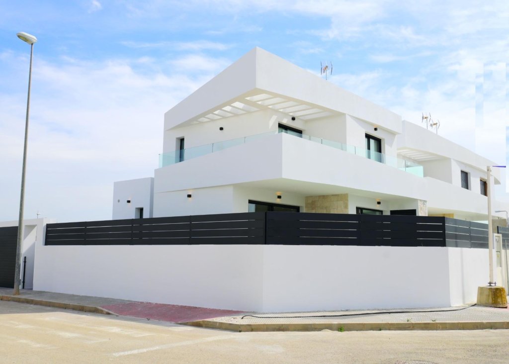 Obra Nueva - Chalet - Dolores - polideportivo