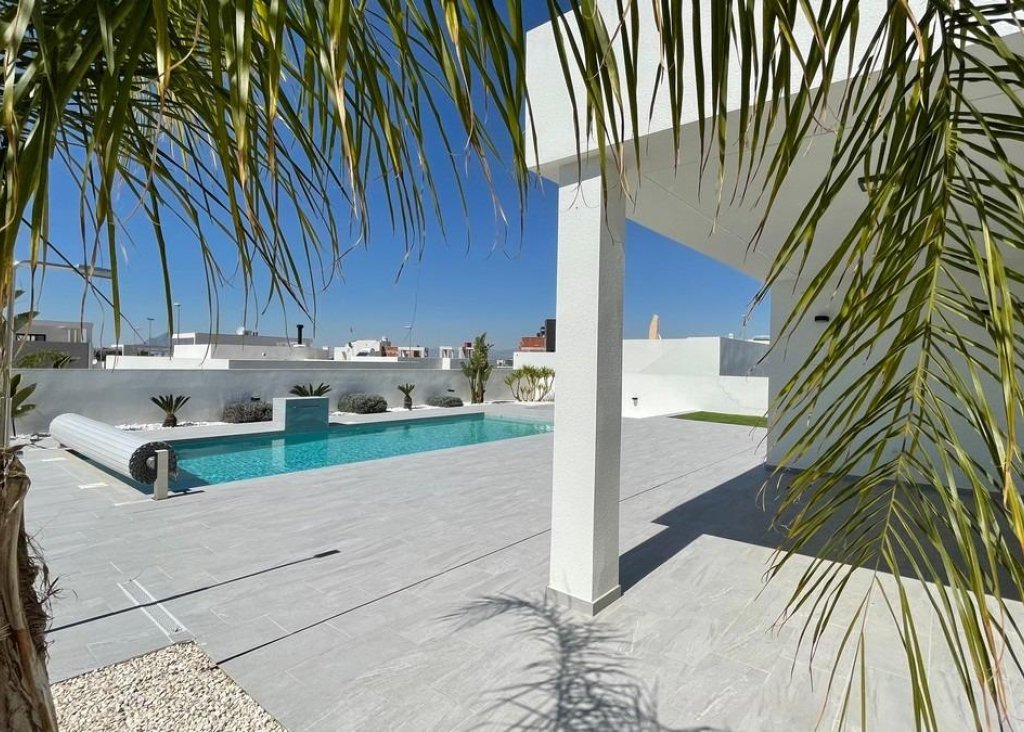 Obra Nueva - Chalet - Rafal - polideportivo