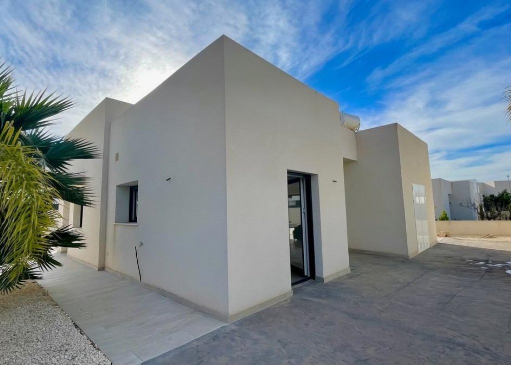 Obra Nueva - Chalet - Rafal - polideportivo