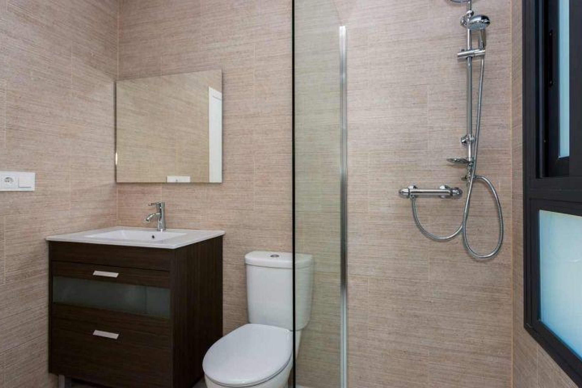 Obra Nueva - Quad - Daya Nueva - Centro