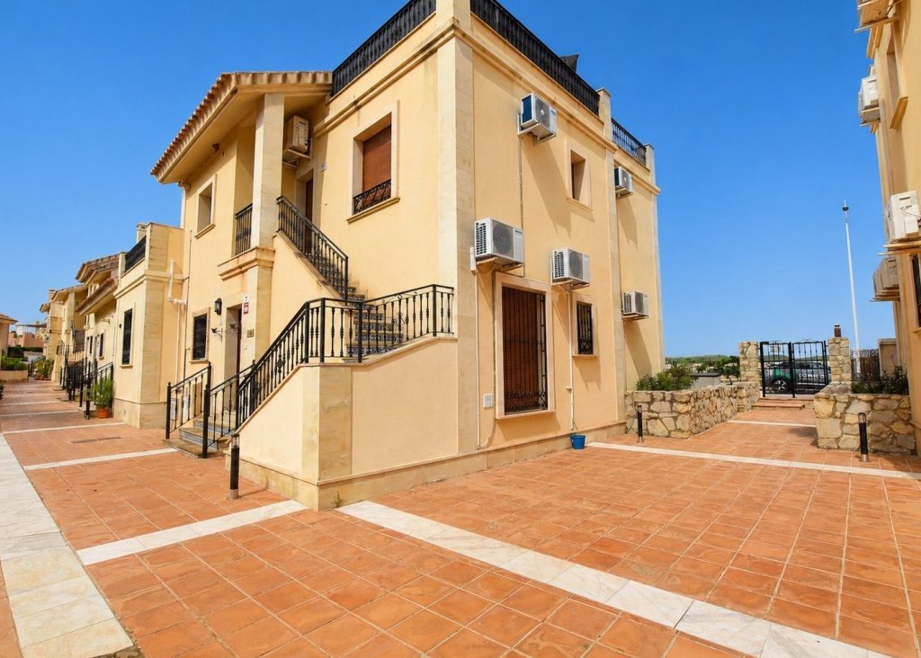 Sale - Apartment - Flat - Algorfa - La Finca Golf Resort