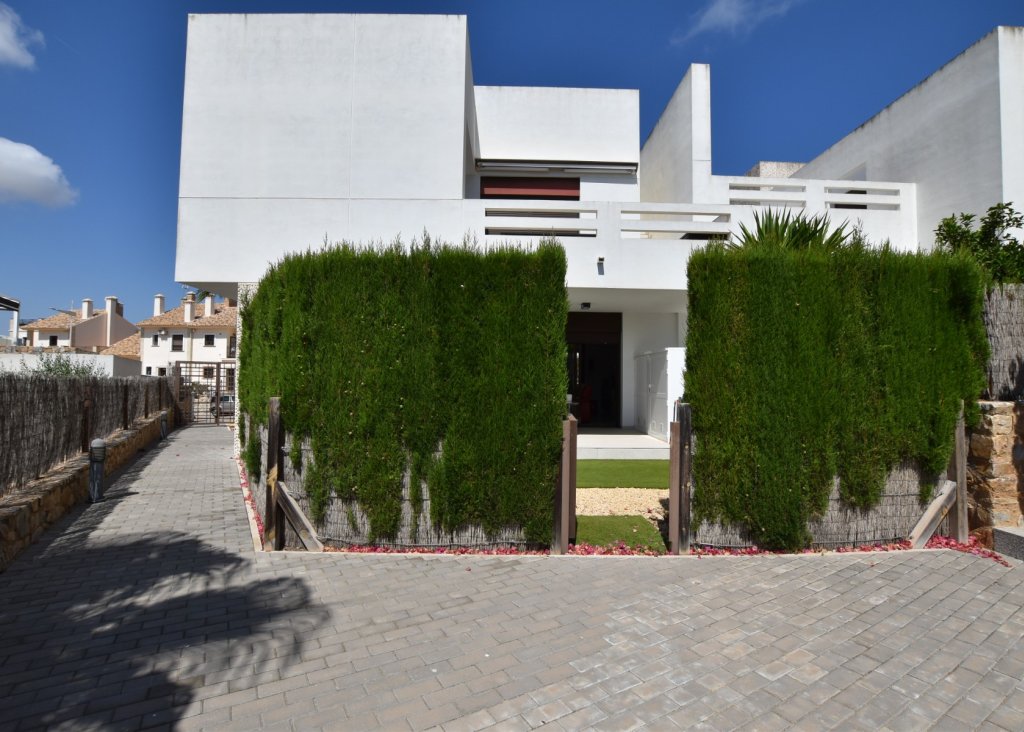 Sale - Apartment - Flat - Algorfa - La Finca Golf Resort