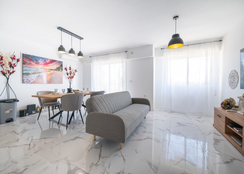 Sale - Apartment - Flat - Punta Prima