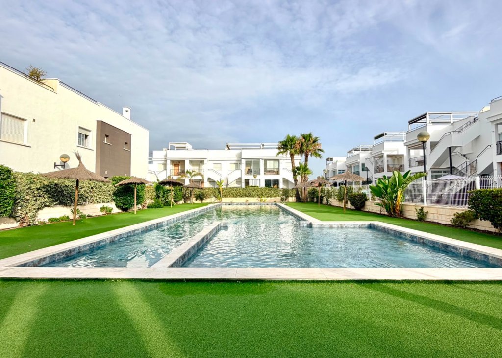 Sale - Apartment - Flat - Torrevieja - Aguas Nuevas