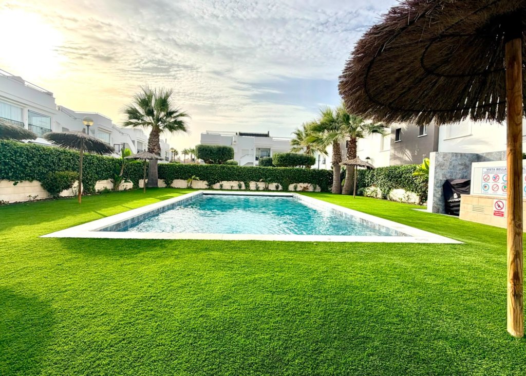 Sale - Apartment - Flat - Torrevieja - Aguas Nuevas