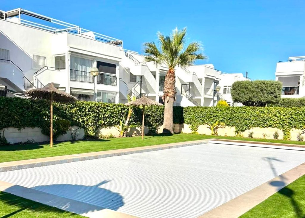 Sale - Apartment - Flat - Torrevieja - Aguas Nuevas