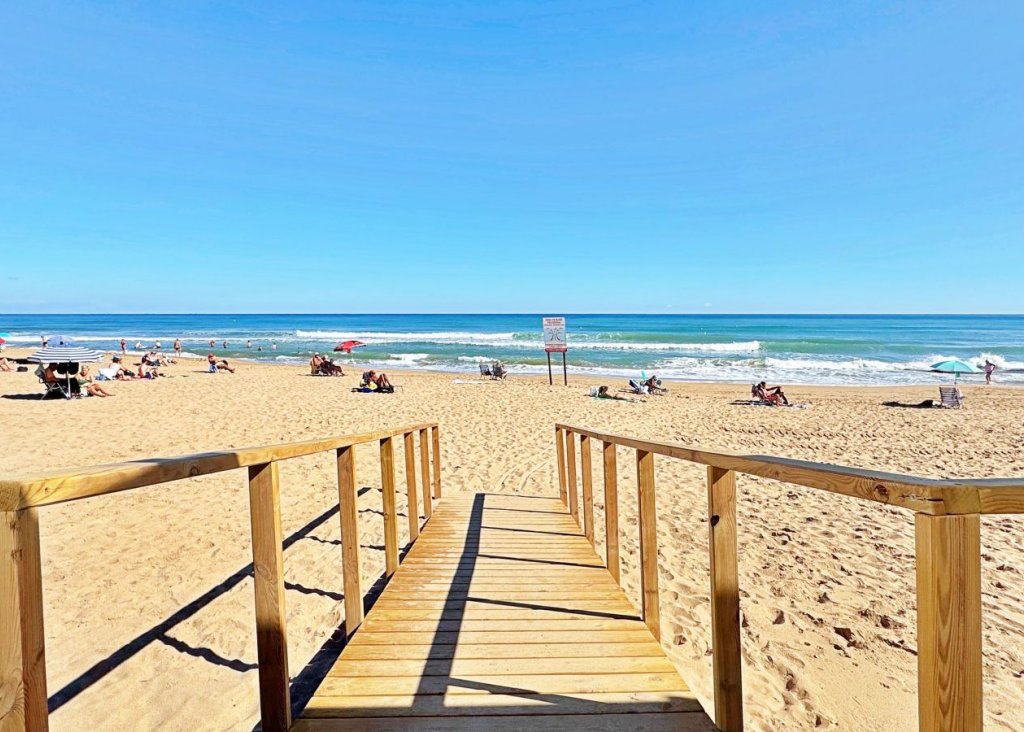 Sale - Apartment - Flat - Torrevieja - La Mata