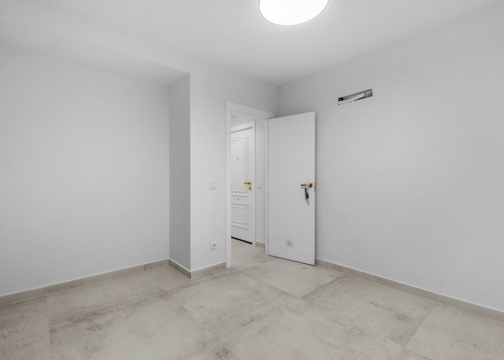 Sale - Apartment - Flat - Torrevieja - Playa del Acequion