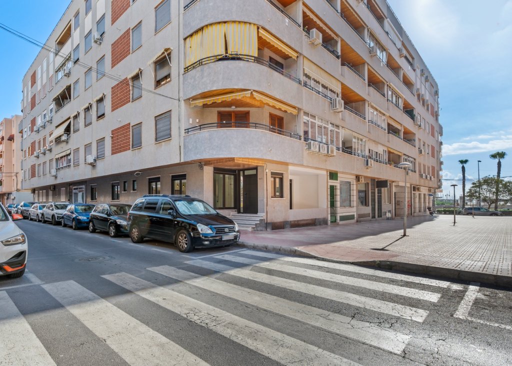 Sale - Apartment - Flat - Torrevieja - Playa del Acequion