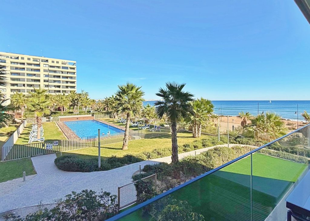 Sale - Apartment - Flat - Torrevieja - Punta Prima
