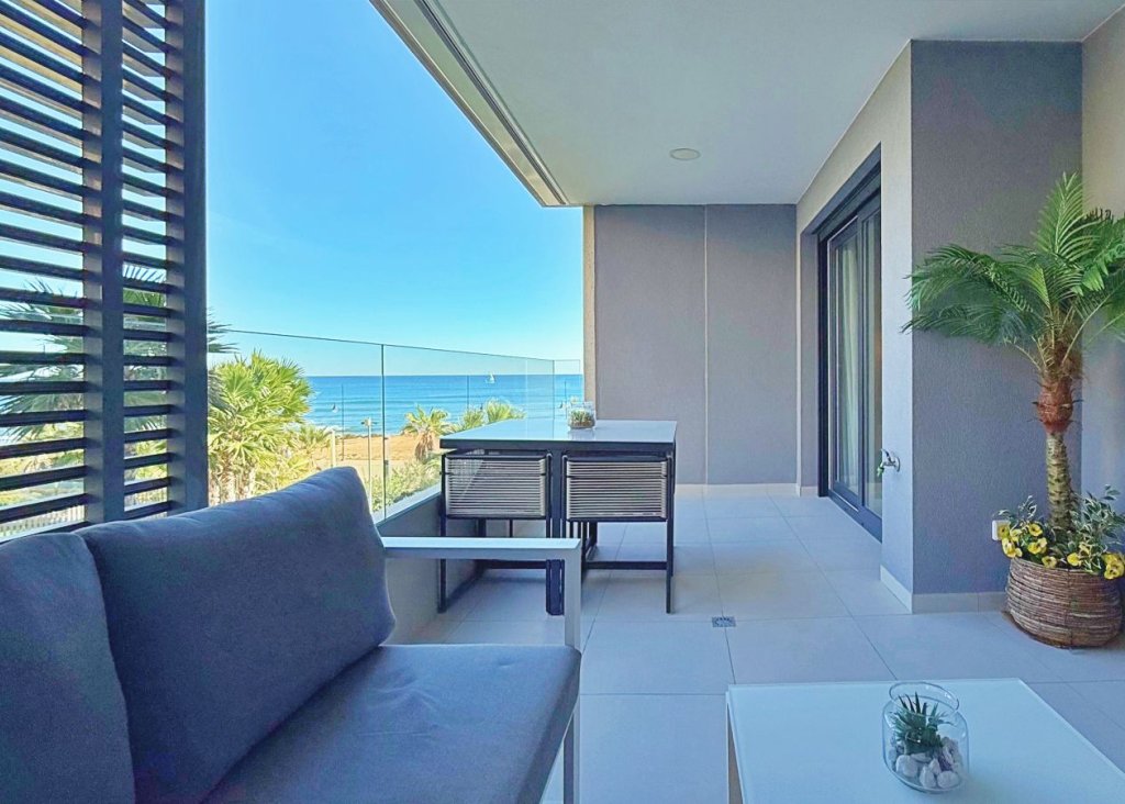 Sale - Apartment - Flat - Torrevieja - Punta Prima