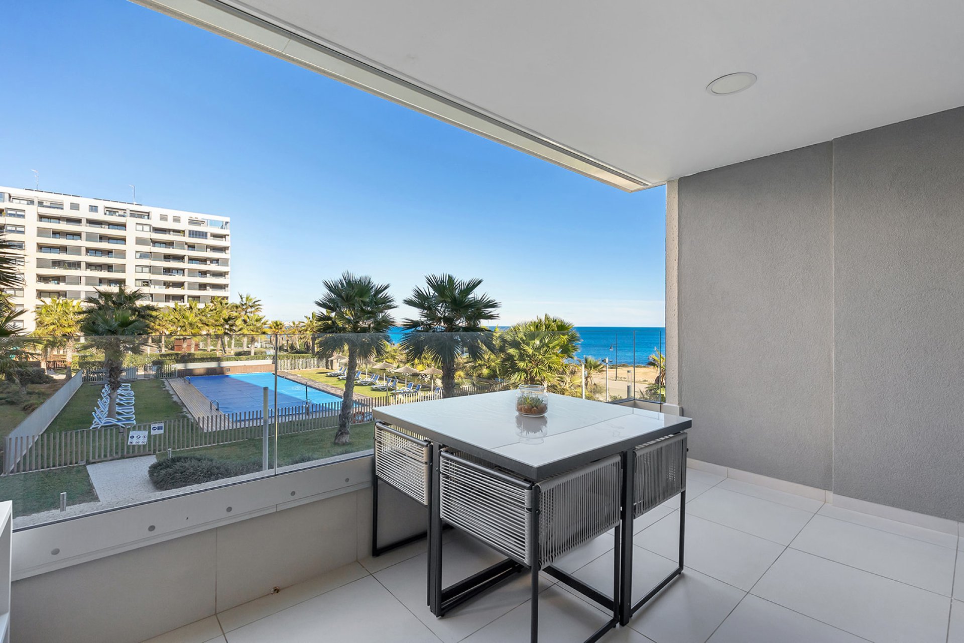 Sale - Apartment - Flat - Torrevieja - Punta Prima