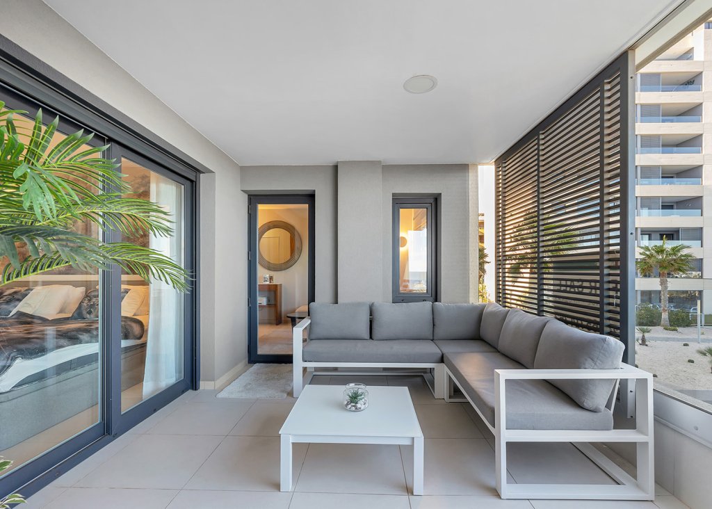 Sale - Apartment - Flat - Torrevieja - Punta Prima