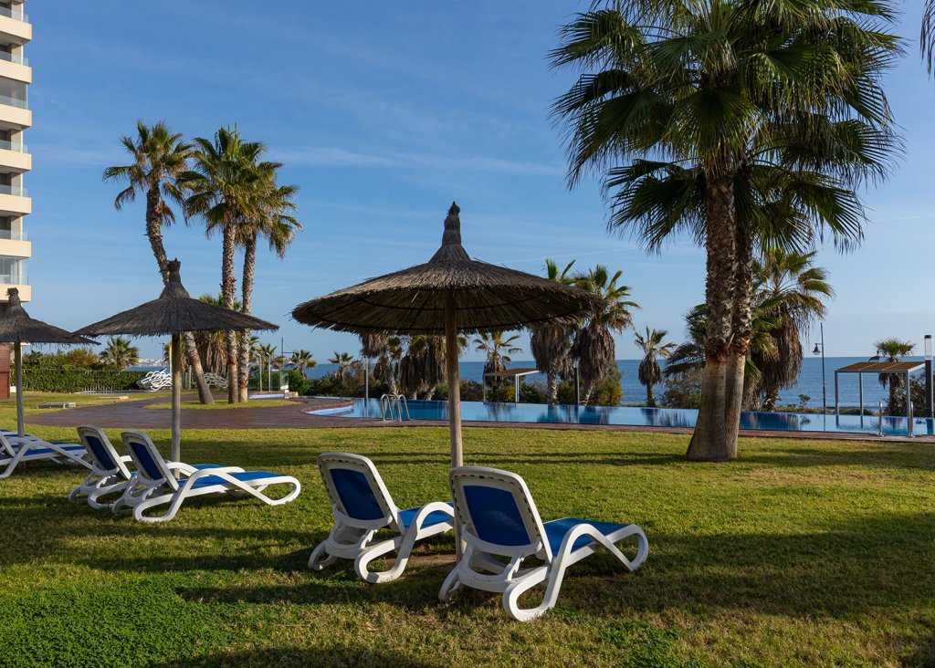 Sale - Apartment - Flat - Torrevieja - Punta Prima