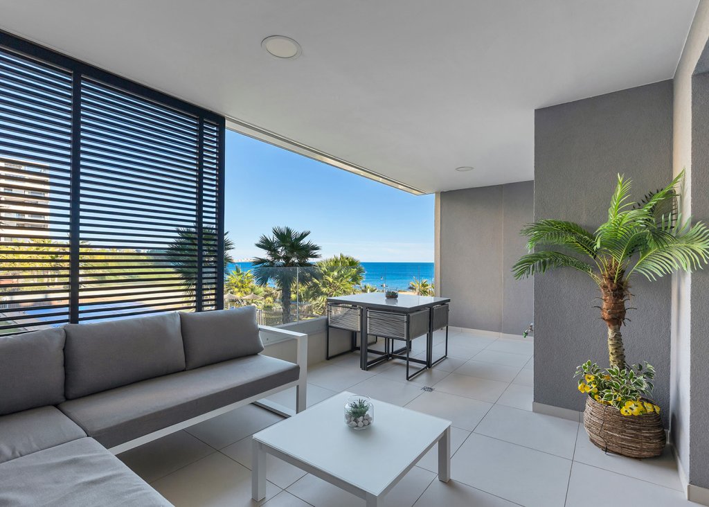 Sale - Apartment - Flat - Torrevieja - Punta Prima