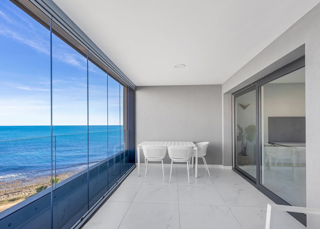 Sale - Apartment - Flat - Torrevieja - Punta Prima