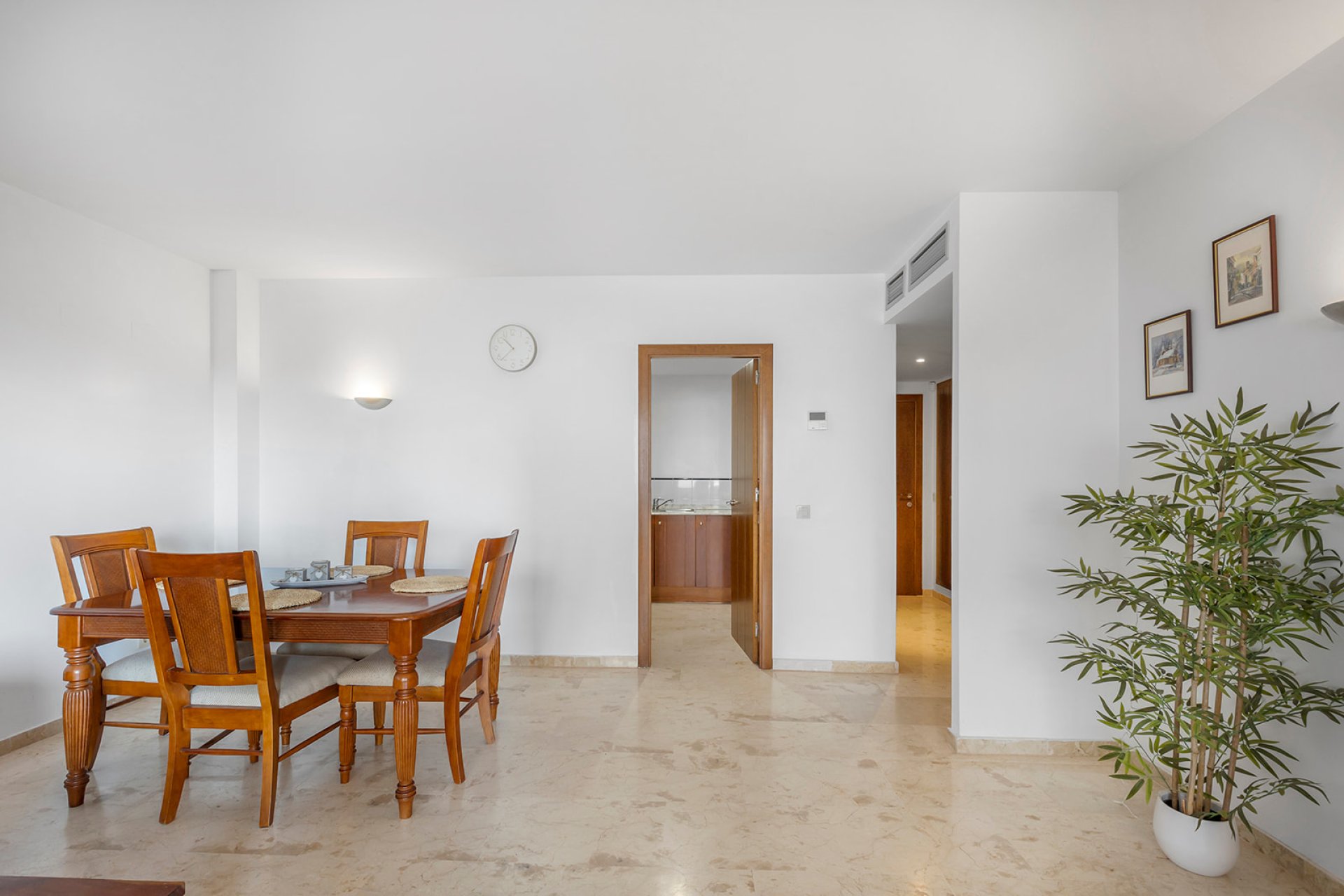 Sale - Apartment - Flat - Torrevieja - Punta Prima