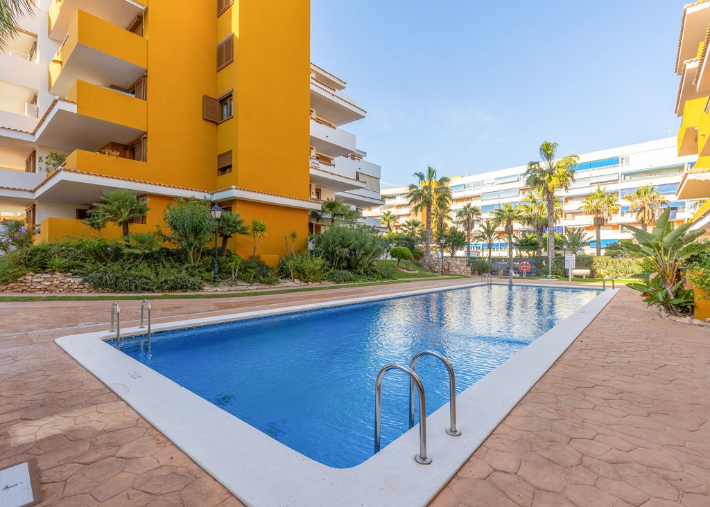 Sale - Apartment - Flat - Torrevieja - Punta Prima