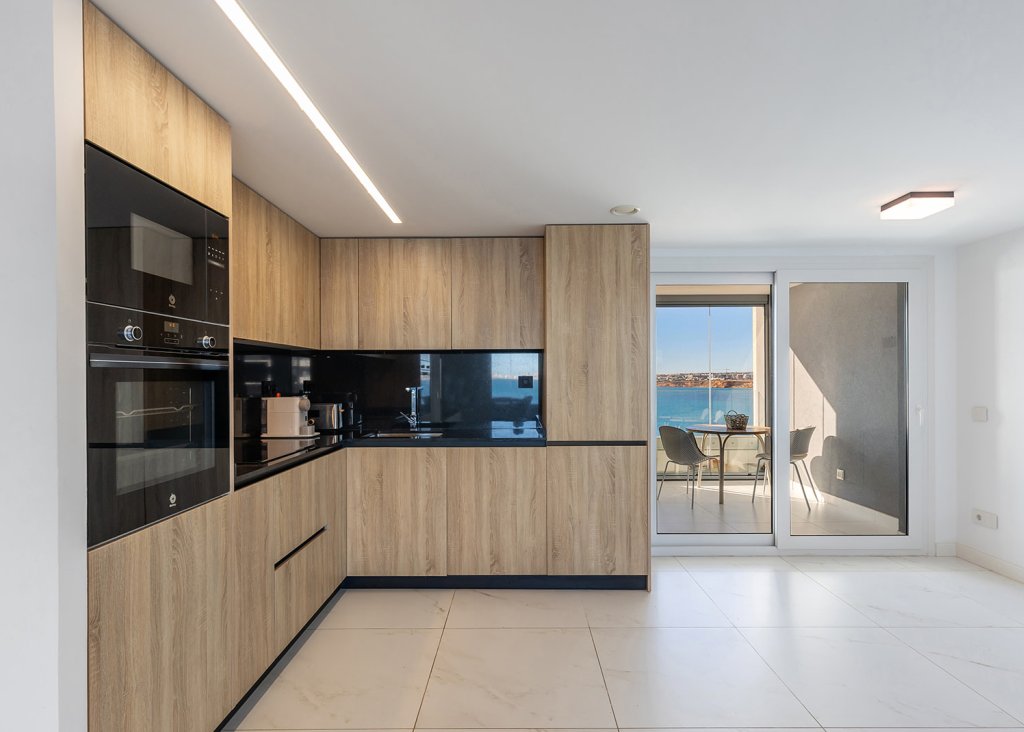 Sale - Apartment - Flat - Torrevieja - Punta Prima