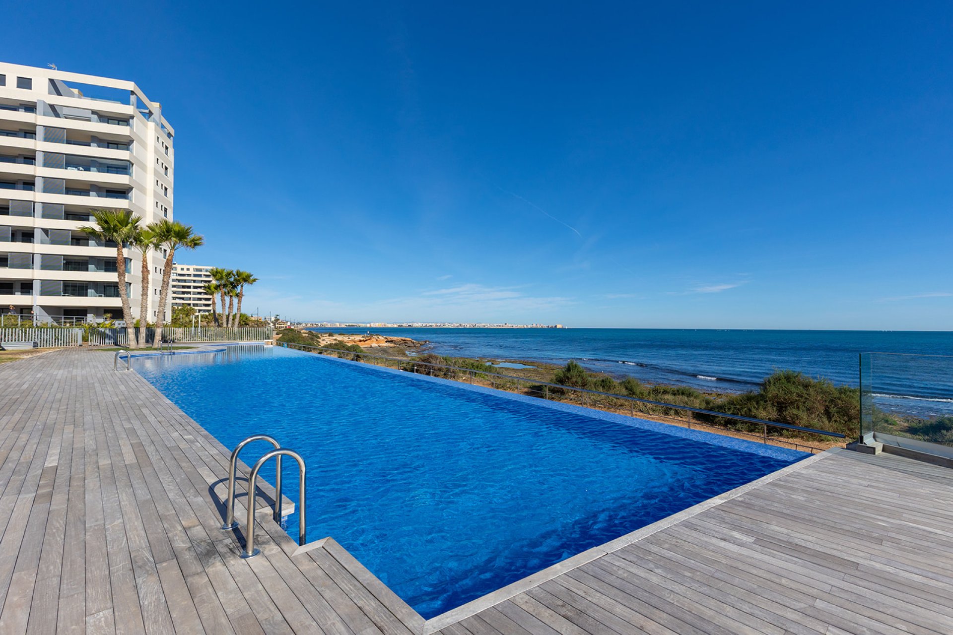 Sale - Apartment - Flat - Torrevieja - Punta Prima