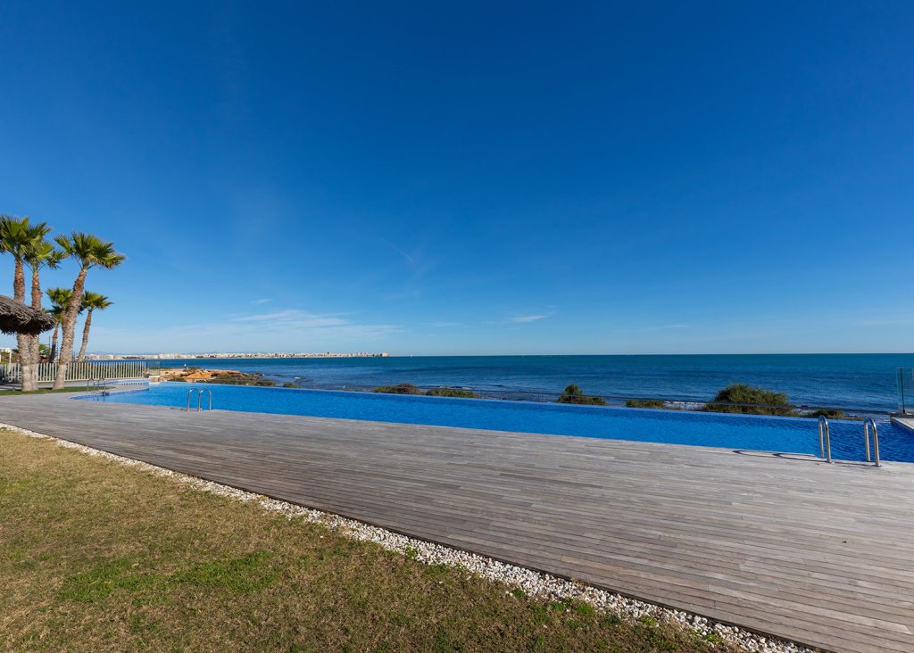 Sale - Apartment - Flat - Torrevieja - Punta Prima