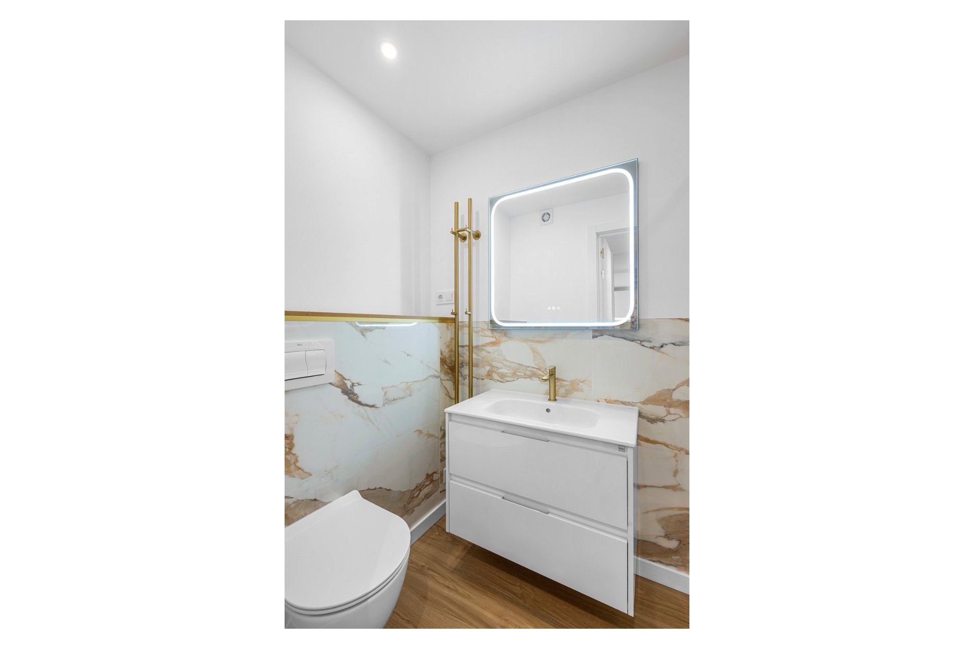 Sale - Apartment - Flat - Torrevieja - Punta Prima