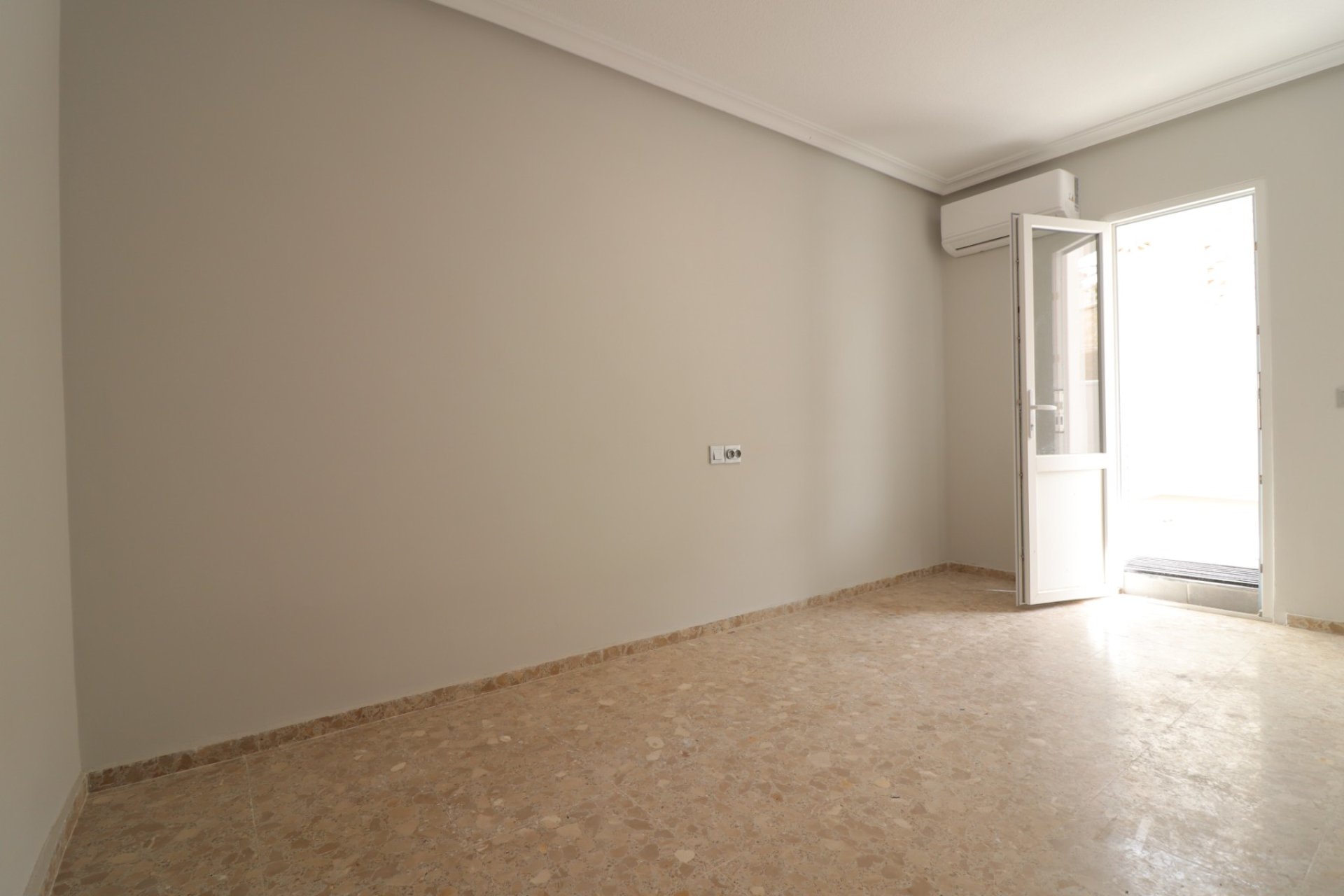 Sale - Apartment - Flat - Torrevieja - Torre La Mata