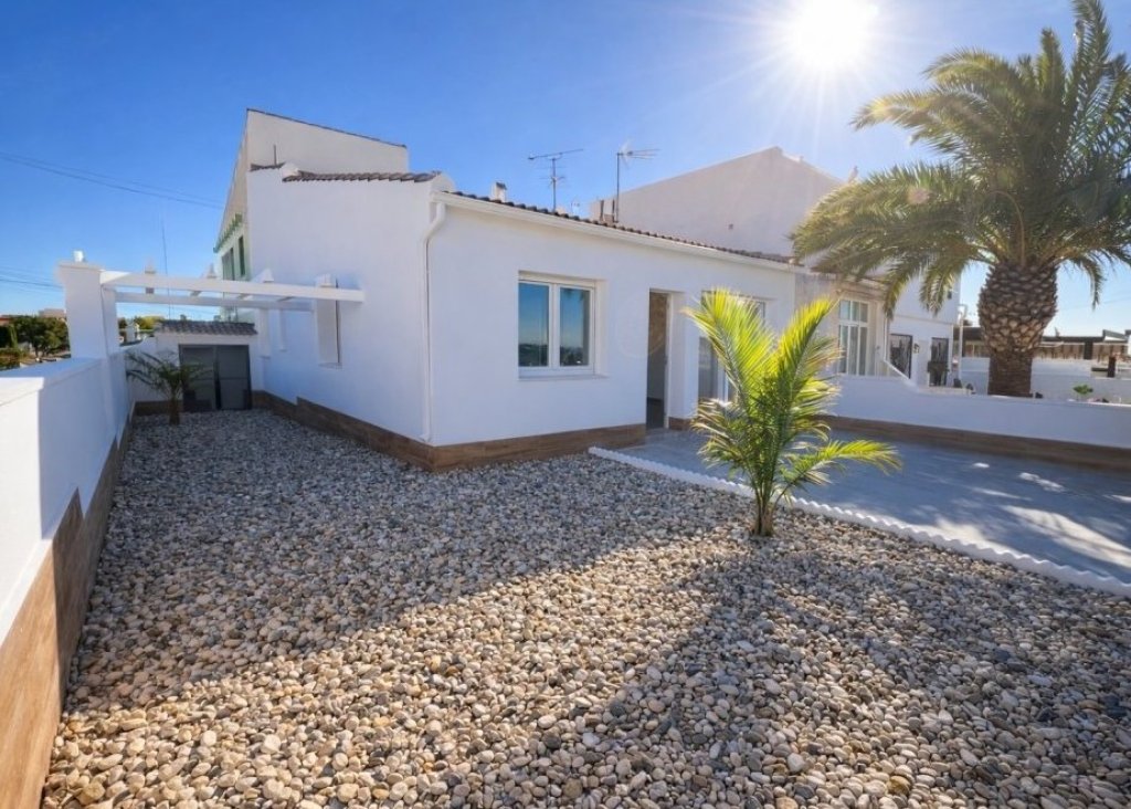 Sale - Bungalow - Ciudad Quesada