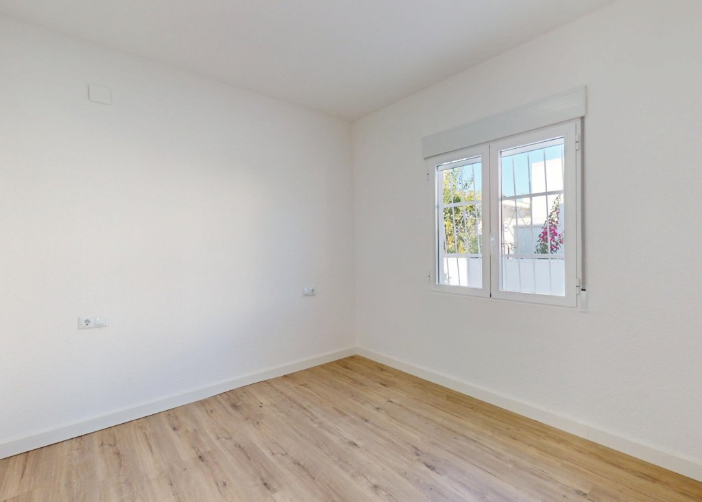 Sale - Bungalow - Orihuela Costa - Villamartin