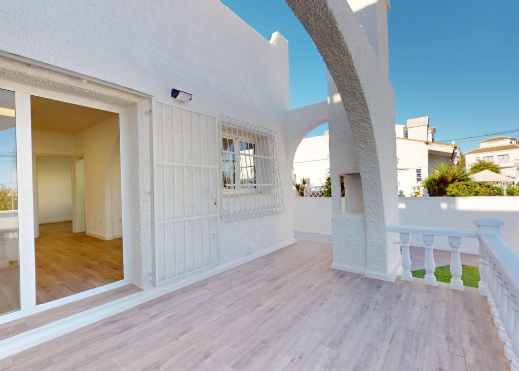 Sale - Bungalow - Orihuela Costa - Villamartin