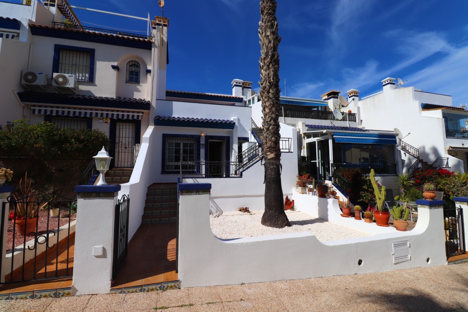 Sale - Bungalow - Orihuela Costa - Villamartin
