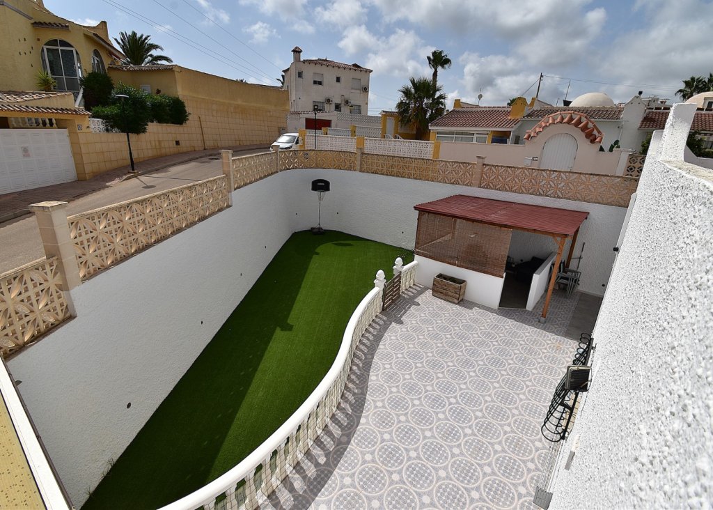 Sale - Bungalow - Orihuela Costa - Villamartin