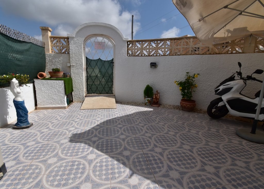 Sale - Bungalow - Orihuela Costa - Villamartin
