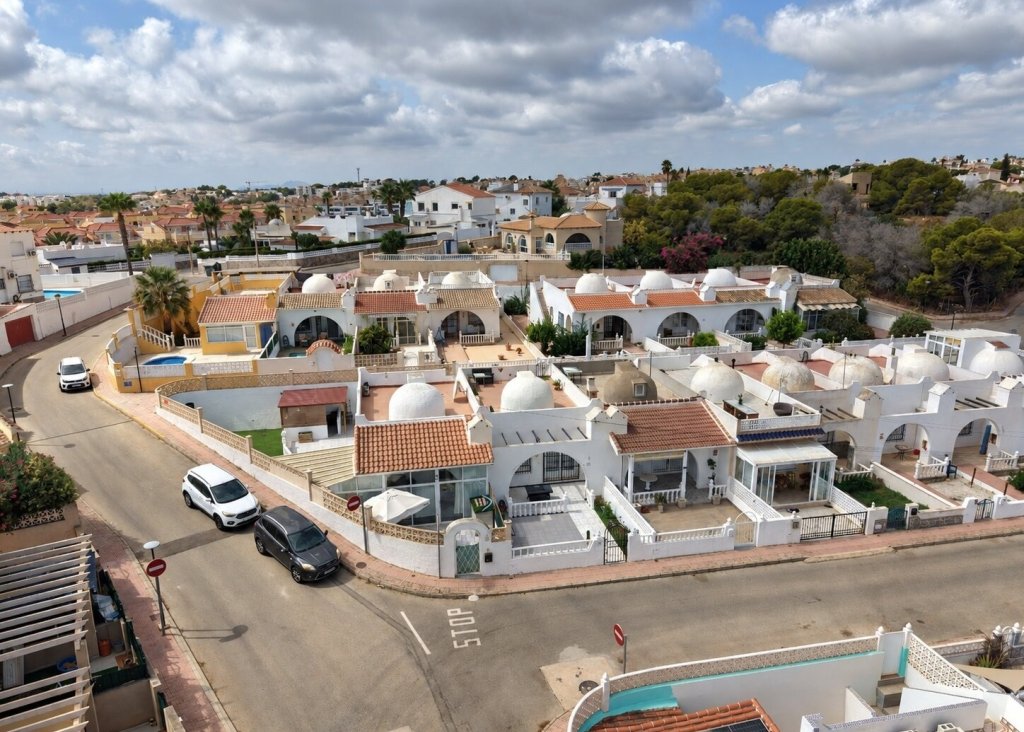 Sale - Bungalow - Orihuela Costa - Villamartin