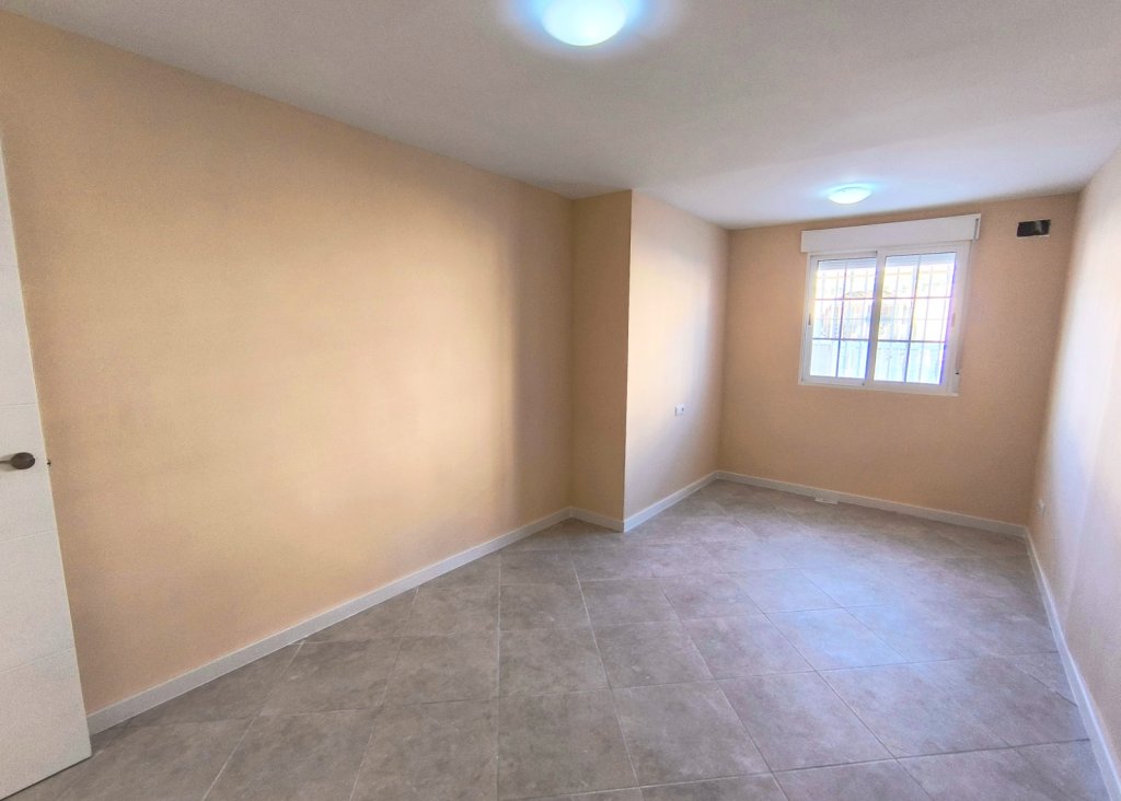 Sale - Bungalow - Torrevieja - El chaparral