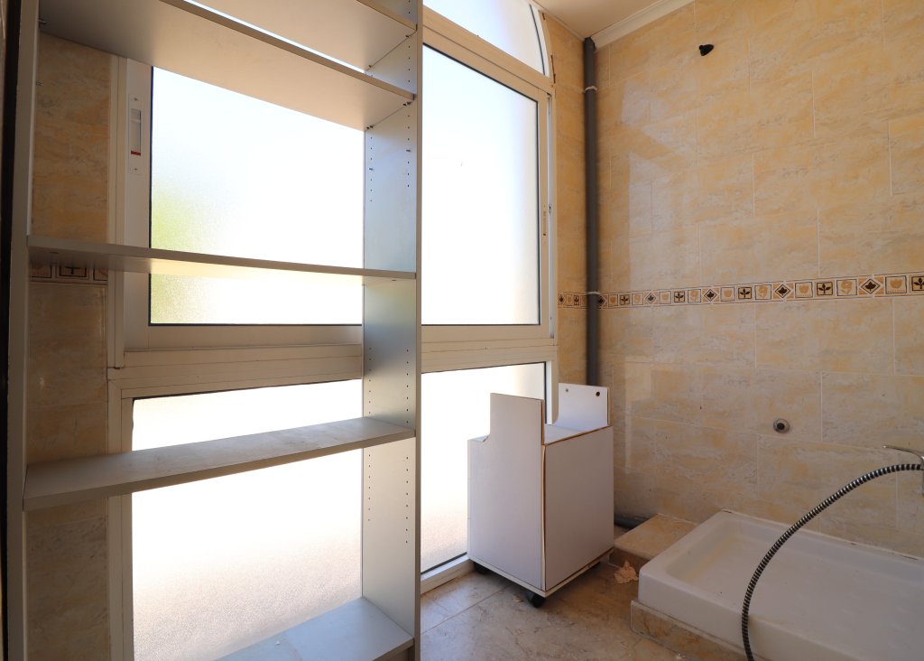 Sale - Commercial - Algorfa - La Finca Golf Resort