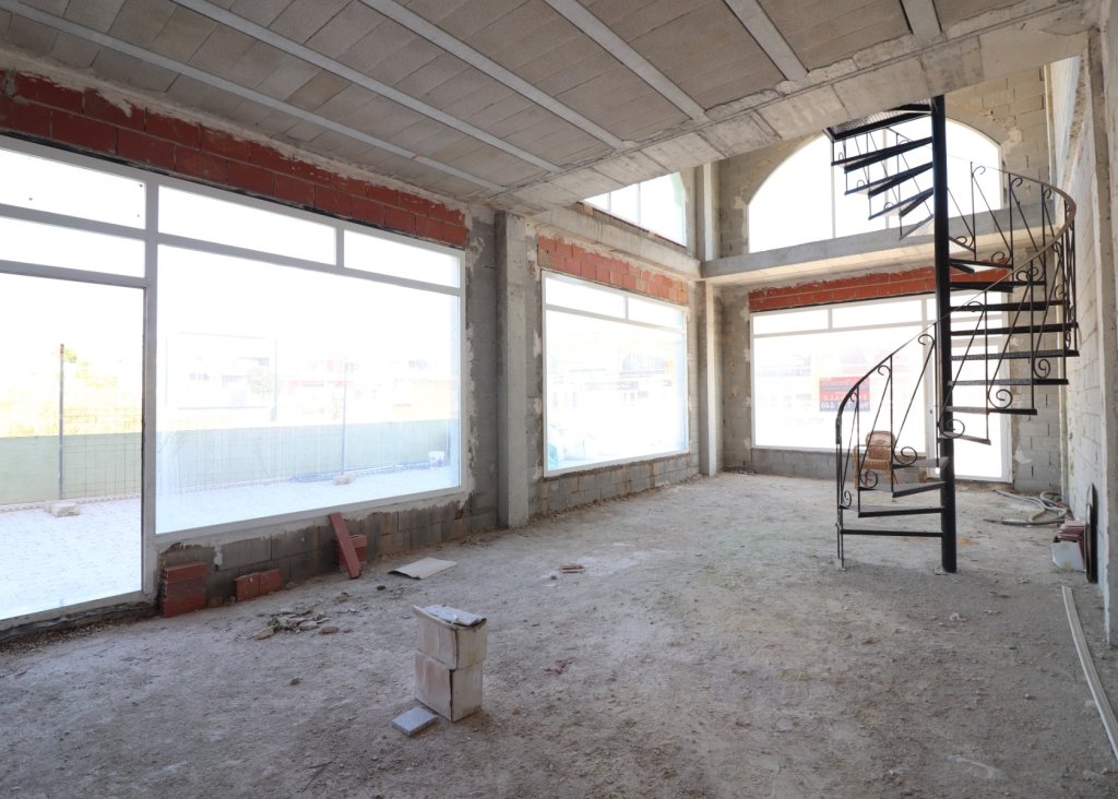 Sale - Commercial - Benimar - Benimar II