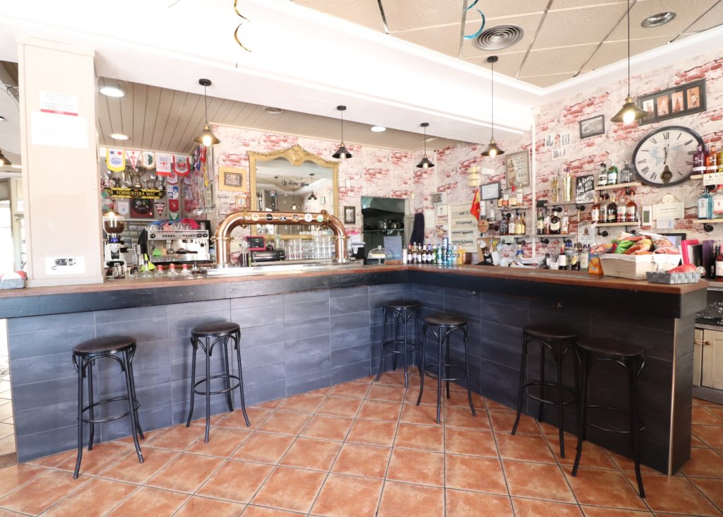 Sale - Commercial - Formentera del Segura - Formentera - Village