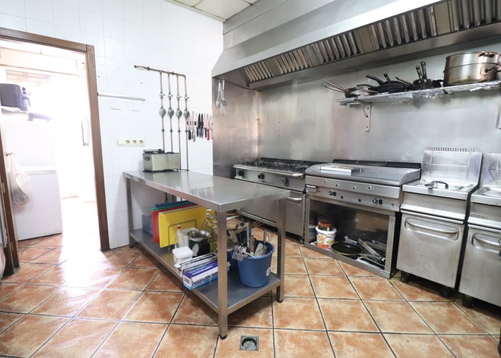 Sale - Commercial - Formentera del Segura - Formentera - Village