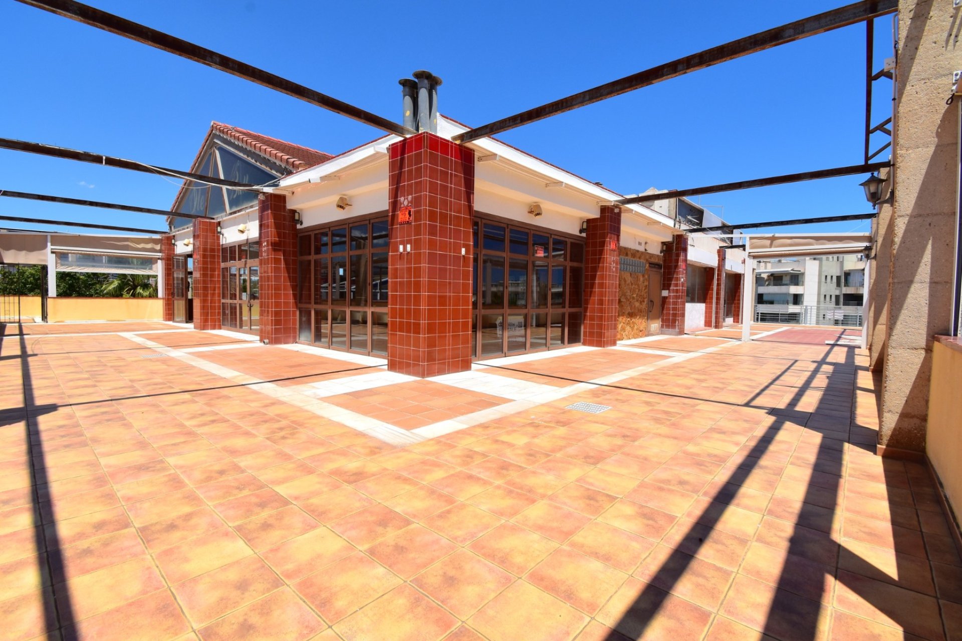 Sale - Commercial (Freehold) - Orihuela Costa - Los Dolses