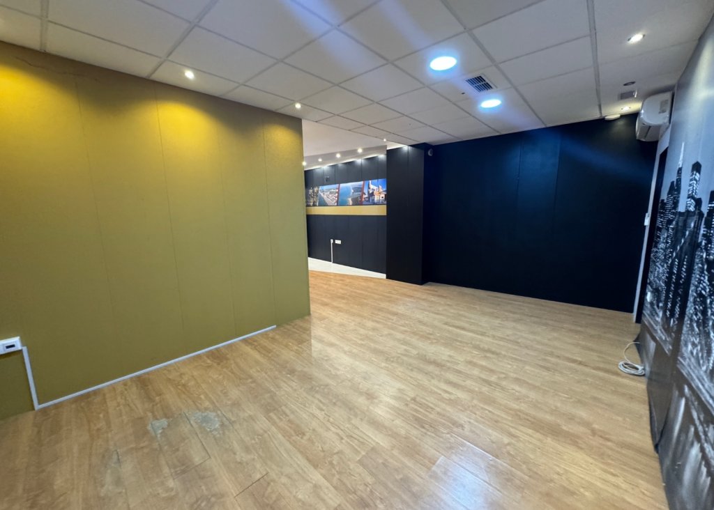 Sale - Commercial - Guardamar del Segura