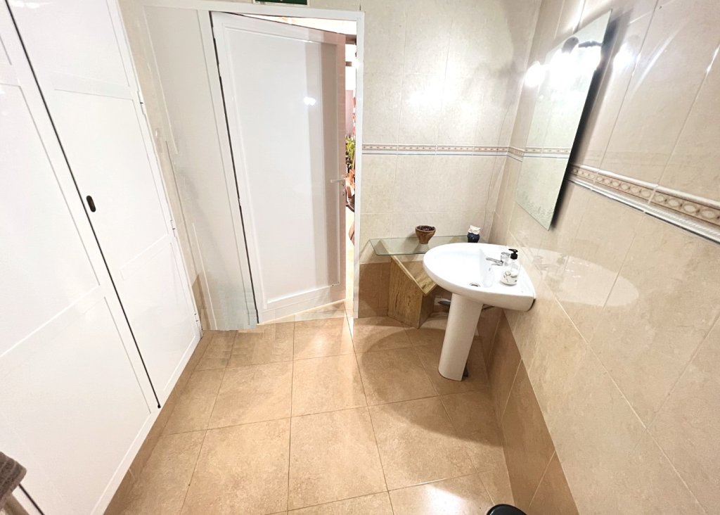 Sale - Commercial - Guardamar del Segura