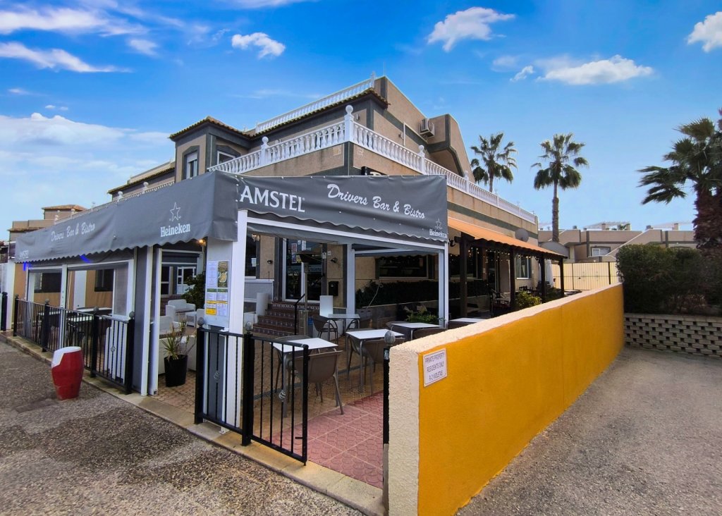 Sale - Commercial - Villamartín