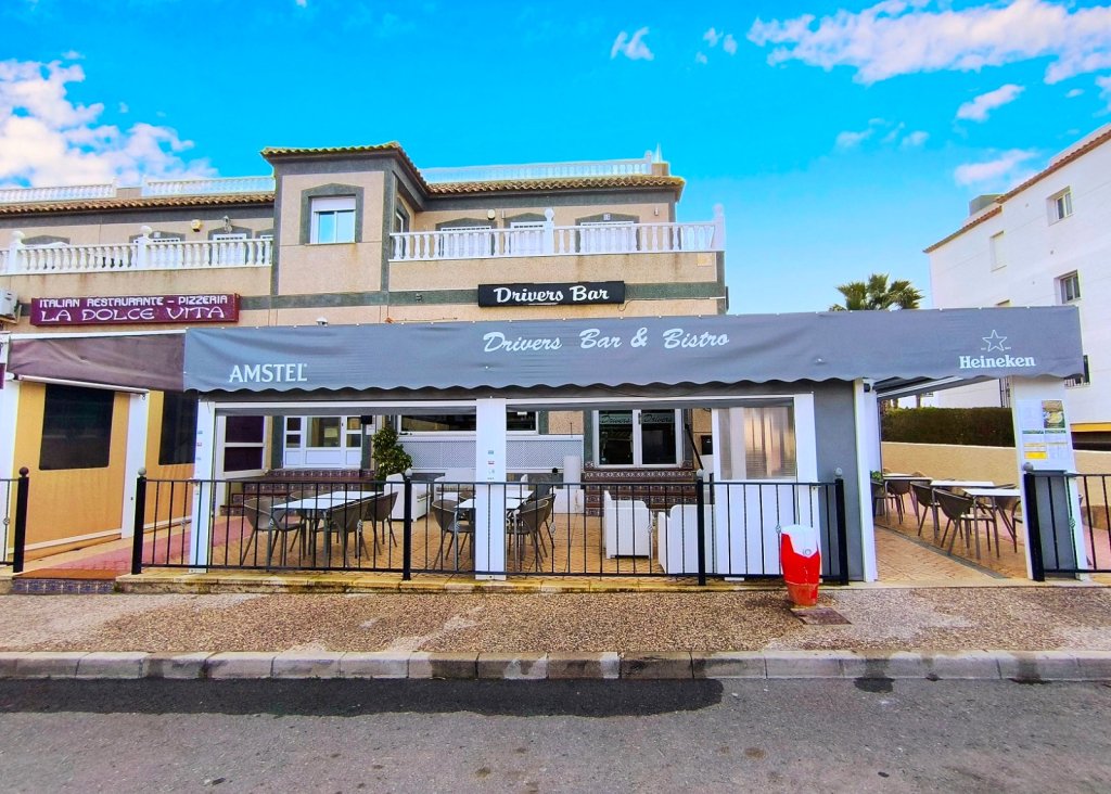 Sale - Commercial - Villamartín